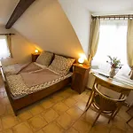 Pension Regina 3*