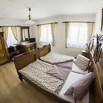 Pension Regina Vetrni